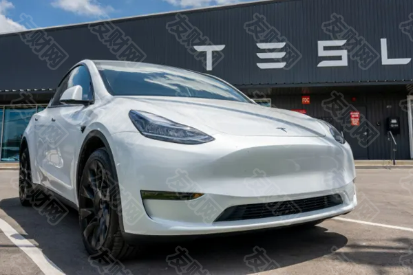 2024年10月17日:特斯拉股价下跌9% 此前Cybercab机器人出租车显示投资者“没有被打动”