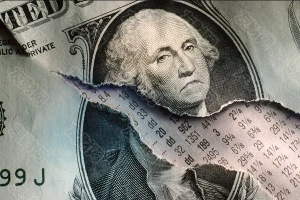 尽管特朗普予以反驳 但有关关税缩小范围的报道仍致使美元下挫 尽管特朗普予以反驳 但有关关税缩小范围的报道仍致使美元下挫